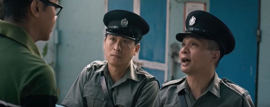 Benny(左一)在電影《毒。誡》中與劉青雲有對手戲。