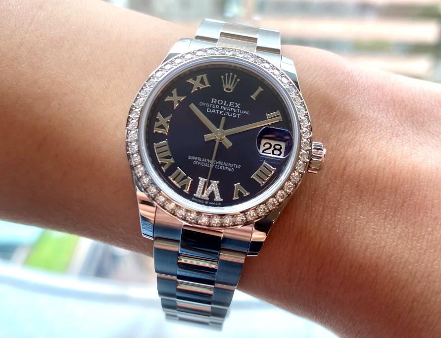 Datejust 31則比其他錶款輕身比較適合女士。