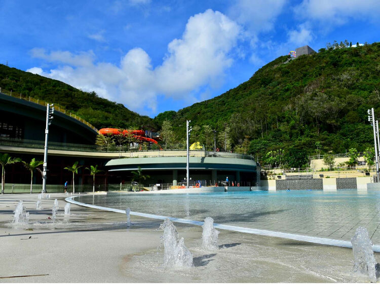 湧浪灣-海洋公園水上樂園-玩樂設施-香港財經時報HKBT
